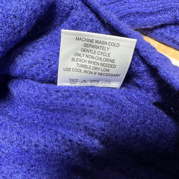 Kikit NWT Cable Knit V-Neck Hoodie Sweater Size L Blue Ribbed Trim Cozy Fuzzy - Picture 6 of 8